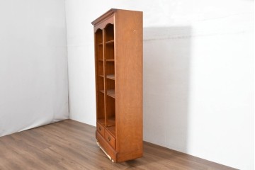 中古　美品　横浜ダニエル(daniel)　気品漂うデザインが空間を格調高く演出する本棚　(R-084699)