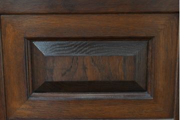 中古　超美品　特注品!!　松本民芸家具　重厚感と品格が際立つクラシックな洋服タンス(ワードローブ、ジャケットタンス、収納棚、衣装タンス)(定価約130万円)(R-084700)