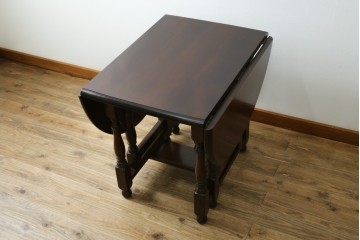 中古　超美品　松本民芸家具　M型バタフライ卓(楕円)　凝った脚のデザインが目を惹くバタフライテーブル　定価約28万円　(R-084701)