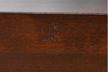 中古　超美品!!　特注品　松本民芸家具　洗練されたデザインで和モダンなお部屋に馴染む飾り棚　(R-084703)