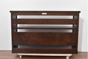 中古　超美品!!　特注品　松本民芸家具　洗練されたデザインで和モダンなお部屋に馴染む飾り棚(サイドキャビネット、オープンラック、収納棚)(R-084703)