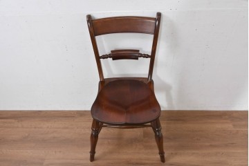 中古　超美品　松本民芸家具　背貫のデザインが目を引くB型ワイコムチェア　定価約12万円相当　(R-084706)