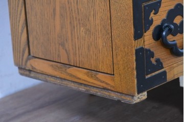 中古　美品　引き出し15杯　和の空間作りにおすすめのローチェスト　(R-084708)
