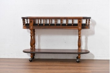 中古　美品　希少な廃番品!!　イタリア製　クラシカルな佇まいと実用性を兼ね備えたキャスター付き木製プランター　(R-084709)