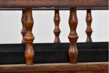 中古　美品　希少な廃番品!!　イタリア製　クラシカルな佇まいと実用性を兼ね備えたキャスター付き木製プランター　(R-084709)