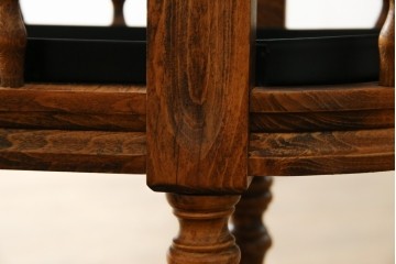 中古　美品　希少な廃番品!!　イタリア製　クラシカルな佇まいと実用性を兼ね備えたキャスター付き木製プランター　(R-084709)