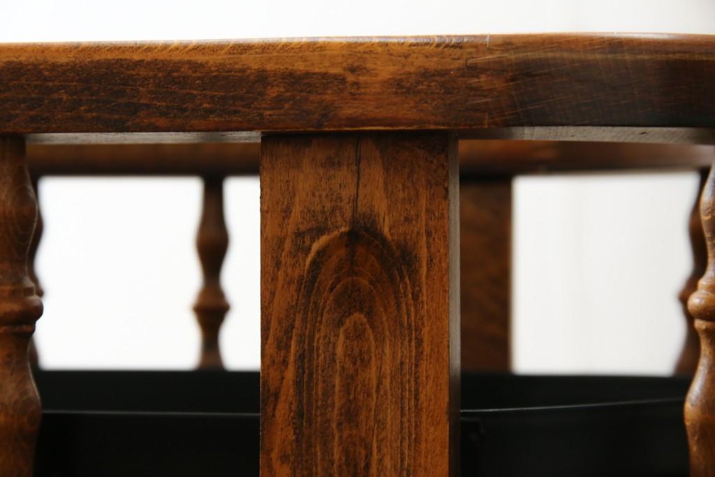 中古　美品　希少な廃番品!!　イタリア製　クラシカルな佇まいと実用性を兼ね備えたキャスター付き木製プランター　(R-084709)