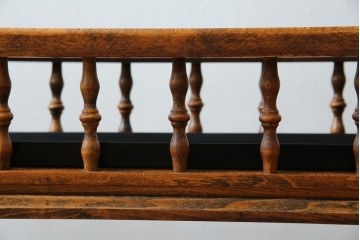 中古　美品　希少な廃番品!!　イタリア製　クラシカルな佇まいと実用性を兼ね備えたキャスター付き木製プランター　(R-084709)