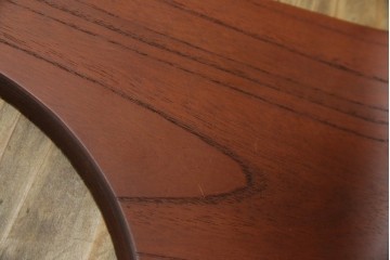 中古　美品　天童木工(Tendo)　欅材　継ぎ目のない一体感ある美しいラインが魅力の座椅子2脚セット　定価(2脚合計)約5万円　(R-084711)