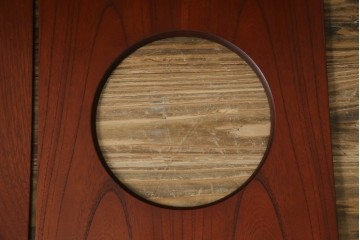 中古　美品　天童木工(Tendo)　欅材　継ぎ目のない一体感ある美しいラインが魅力の座椅子2脚セット　定価(2脚合計)約5万円　(R-084711)