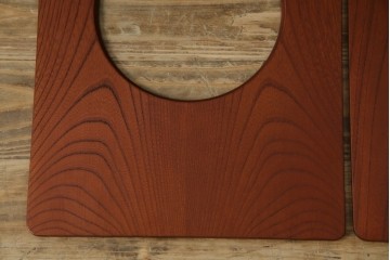 中古　美品　天童木工(Tendo)　欅材　継ぎ目のない一体感ある美しいラインが魅力の座椅子2脚セット　定価(2脚合計)約5万円　(R-084711)