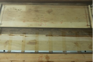 中古　美品　USMハラー(USM Haller)　幅1750㎜　ガラストップテーブル　(R-084715)