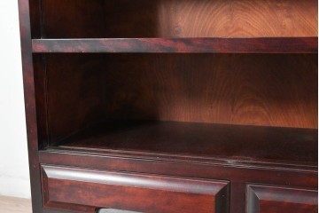 中古 美品 希少な廃番品 日向民芸家具 ミズメザクラ 和モダンデザインの格子戸付き水屋箪笥 (R-084720)
