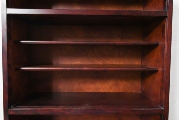 中古 美品 希少な廃番品 日向民芸家具 ミズメザクラ 和モダンデザインの格子戸付き水屋箪笥 (R-084720)