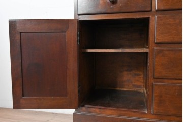 中古　松本民芸家具　高級感漂うD型食器棚　定価約99万円相当　(R-084721)