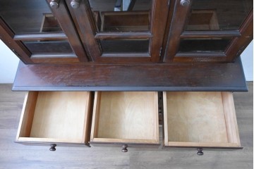 中古　松本民芸家具　高級感漂うD型食器棚　定価約99万円相当　(R-084721)
