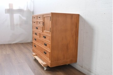 中古　美品　高級品　屋久杉　内部桐材　和・洋どちらの空間にも取り入れやすい整理箪笥　定価約65万円相当　(R-084722)
