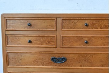中古　美品　高級品　屋久杉　内部桐材　和・洋どちらの空間にも取り入れやすい整理箪笥　定価約65万円相当　(R-084722)