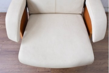 中古　美品　カリモク家具(karimoku)　ザ・ファースト(THE FIRST)　RU71　上質なくつろぎの時間を演出するリクライニングチェアとオットマンのセット　定価約28万円相当　(R-084723)