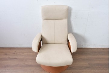 中古　美品　カリモク家具(karimoku)　ザ・ファースト(THE FIRST)　RU71　上質なくつろぎの時間を演出するリクライニングチェアとオットマンのセット　定価約28万円相当　(R-084723)