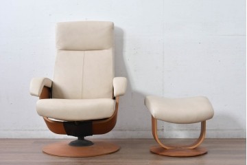 中古　美品　カリモク家具(karimoku)　ザ・ファースト(THE FIRST)　RU71　上質なくつろぎの時間を演出するリクライニングチェアとオットマンのセット　定価約28万円相当　(R-084723)