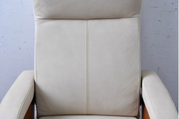 中古　美品　カリモク家具(karimoku)　ザ・ファースト(THE FIRST)　RU71　上質なくつろぎの時間を演出するリクライニングチェアとオットマンのセット　定価約28万円相当　(R-084723)