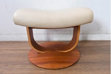 中古　美品　カリモク家具(karimoku)　ザ・ファースト(THE FIRST)　RU71　上質なくつろぎの時間を演出するリクライニングチェアとオットマンのセット　定価約28万円相当　(R-084723)