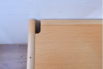 中古 北海道旭川家具 インテリアセンター(カンディハウス)  オーク材 取り外しパネル付き ナチュラルモダンなデスクとワゴンのセット (R-084724)