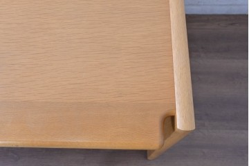 中古　北海道旭川家具　インテリアセンター(カンディハウス) 　オーク材　取り外しパネル付き　ナチュラルモダンなデスクとワゴンのセット　(R-084724)