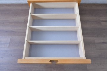 中古　北海道旭川家具　インテリアセンター(カンディハウス) 　オーク材　取り外しパネル付き　ナチュラルモダンなデスクとワゴンのセット　(R-084724)
