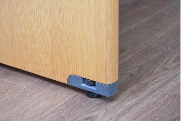 中古　北海道旭川家具　インテリアセンター(カンディハウス) 　オーク材　取り外しパネル付き　ナチュラルモダンなデスクとワゴンのセット　(R-084724)