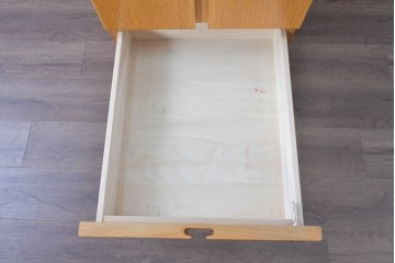 中古 北海道旭川家具 インテリアセンター(カンディハウス)  オーク材 取り外しパネル付き ナチュラルモダンなデスクとワゴンのセット (R-084724)