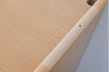 中古 北海道旭川家具 インテリアセンター(カンディハウス)  オーク材 取り外しパネル付き ナチュラルモダンなデスクとワゴンのセット (R-084724)