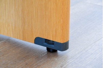 中古　北海道旭川家具　インテリアセンター(カンディハウス) 　オーク材　取り外しパネル付き　ナチュラルモダンなデスクとワゴンのセット　(R-084724)