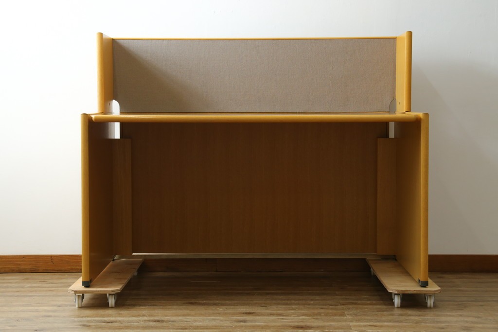 中古　北海道旭川家具　CONDE HOUSE(カンディハウス)　インテリアセンター　オーク材　取り外しパネル付き　ナチュラルモダンなデスクとワゴンのセット　(R-084725)