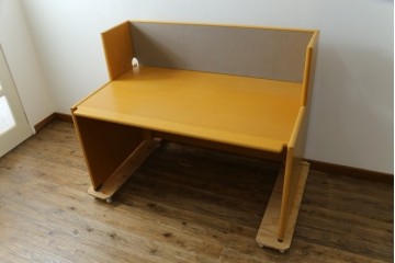 中古　北海道旭川家具　CONDE HOUSE(カンディハウス)　インテリアセンター　オーク材　取り外しパネル付き　ナチュラルモダンなデスクとワゴンのセット　(R-084725)