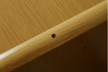 中古　北海道旭川家具　CONDE HOUSE(カンディハウス)　インテリアセンター　オーク材　取り外しパネル付き　ナチュラルモダンなデスクとワゴンのセット　(R-084725)