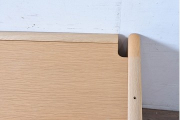 中古 北海道旭川家具 インテリアセンター(カンディハウス)  オーク材 取り外しパネル付き ナチュラルモダンなデスクとワゴンのセット (R-084725)