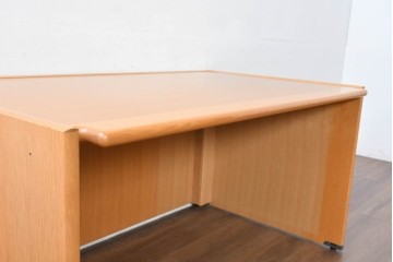 中古 北海道旭川家具 インテリアセンター(カンディハウス)  オーク材 取り外しパネル付き ナチュラルモダンなデスクとワゴンのセット (R-084726)
