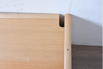 中古 北海道旭川家具 インテリアセンター(カンディハウス)  オーク材 取り外しパネル付き ナチュラルモダンなデスクとワゴンのセット (R-084726)