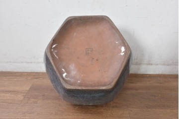 中国アンティーク　葛徳和造　海鼠釉(なまこゆう)　古玩　深みある青が美しい六角火鉢　(R-084728)