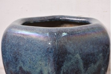 中国アンティーク　葛徳和造　海鼠釉(なまこゆう)　古玩　深みある青が美しい六角火鉢　(R-084728)