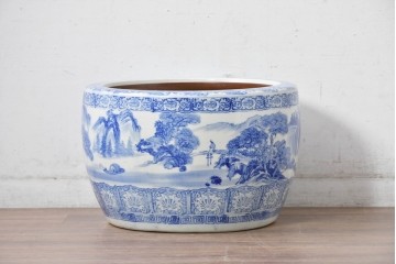 和製ヴィンテージ　山水の図　藍色の濃淡で表現された図が魅力的な瀬戸火鉢　(R-084731)