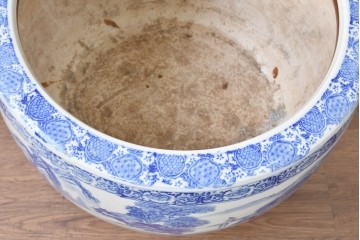 和製ヴィンテージ　山水の図　藍色の濃淡で表現された図が魅力的な瀬戸火鉢　(R-084731)