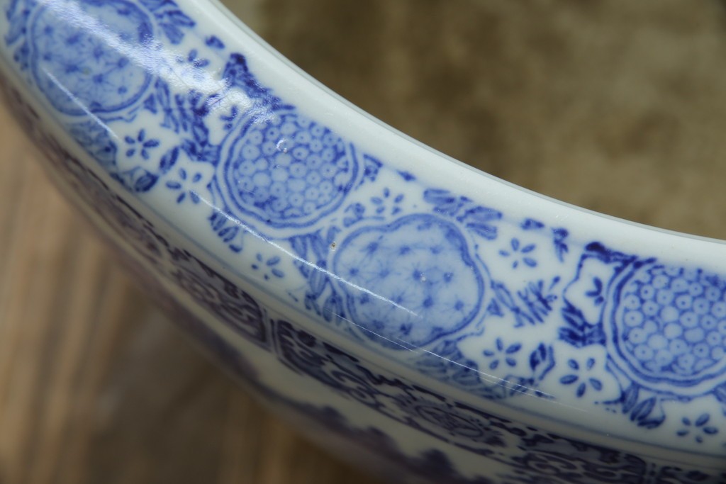 和製ヴィンテージ　山水の図　藍色の濃淡で表現された図が魅力的な瀬戸火鉢　(R-084731)