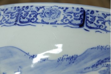 和製ヴィンテージ　山水の図　藍色の濃淡で表現された図が魅力的な瀬戸火鉢　(R-084731)