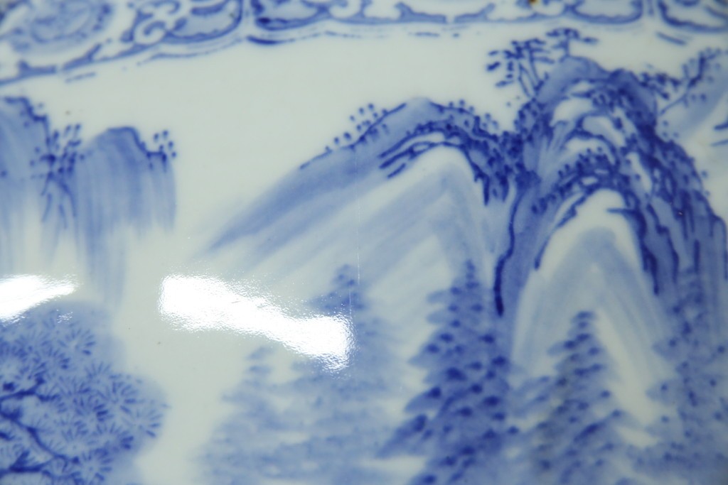 和製ヴィンテージ　山水の図　藍色の濃淡で表現された図が魅力的な瀬戸火鉢　(R-084731)