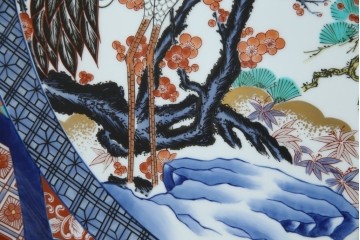 有田焼　神右衛門　3尺　約99cm　色彩豊かな染錦鶴絵が華やぐ皿立て付きの大皿　定価約100〜150万円　(R-084735)