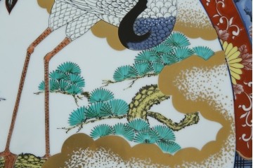 有田焼　神右衛門　3尺　約99cm　色彩豊かな染錦鶴絵が華やぐ皿立て付きの大皿　定価約100〜150万円　(R-084735)