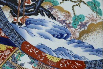 有田焼　神右衛門　3尺　約99cm　色彩豊かな染錦鶴絵が華やぐ皿立て付きの大皿　定価約100〜150万円　(R-084735)